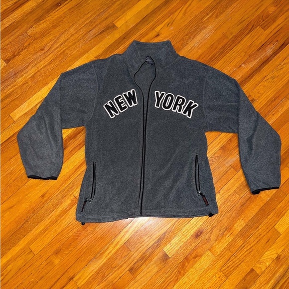 New York Zip Up - Picture 1 of 2